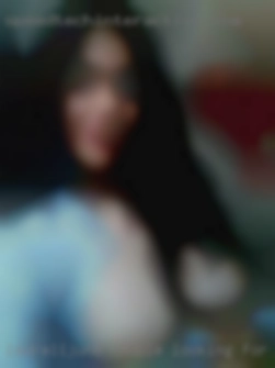 Laura11June couple looking for slaves